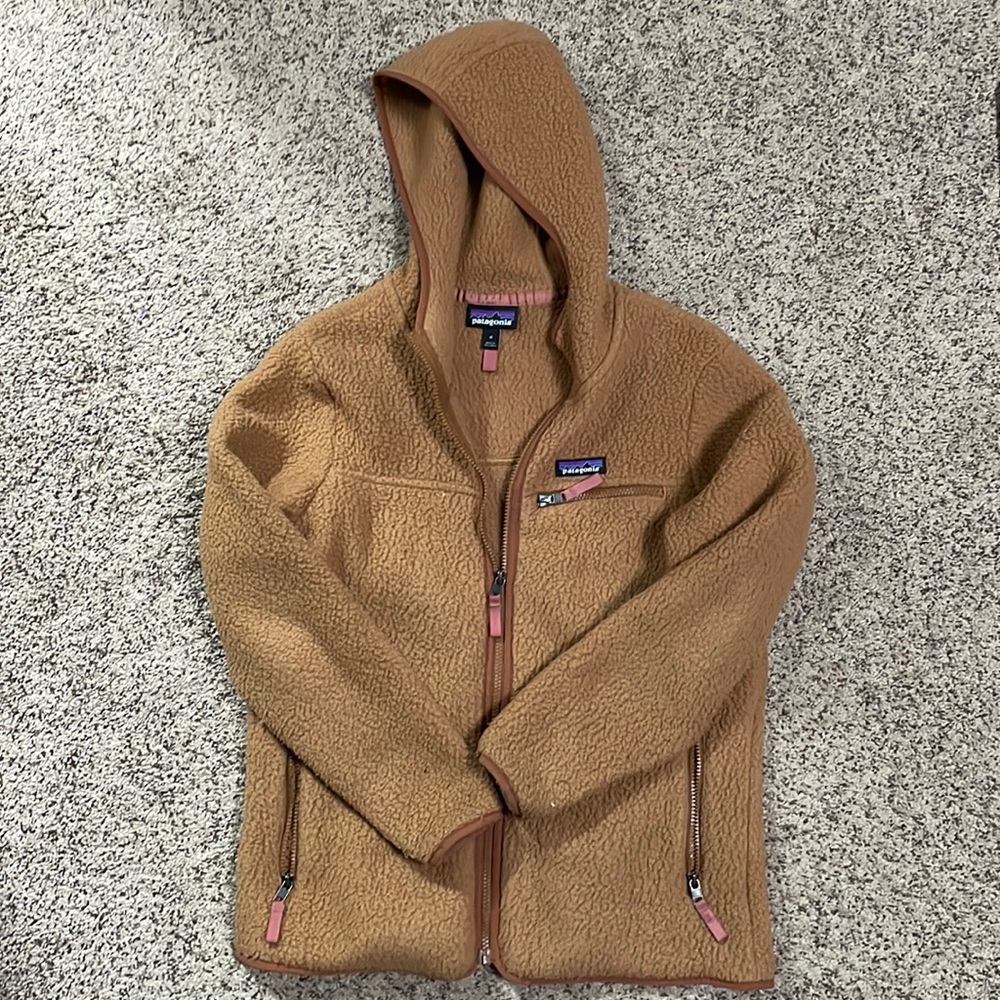 Patagonia womens camel Sherpa jacket size medium. Great condition